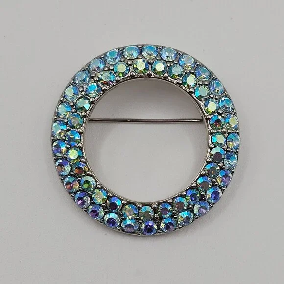 Vintage Unsigned Silver Toned Aqua Blue Rhinestone Circular Wreath Pin Brooch - Picture 9 of 16